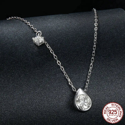 Tropfenanhänger mit 0,5 Karat Moissanit – 925er Sterlingsilber