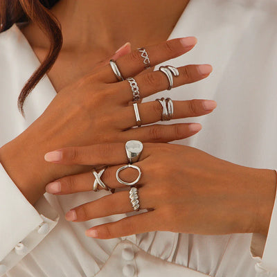 Goldene Minimalistische Ringe – Eleganz für jeden Stil