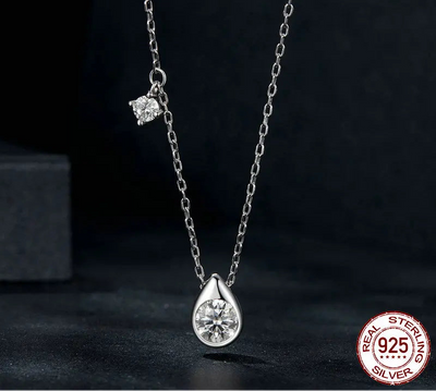 Tropfenanhänger mit 0,5 Karat Moissanit – 925er Sterlingsilber