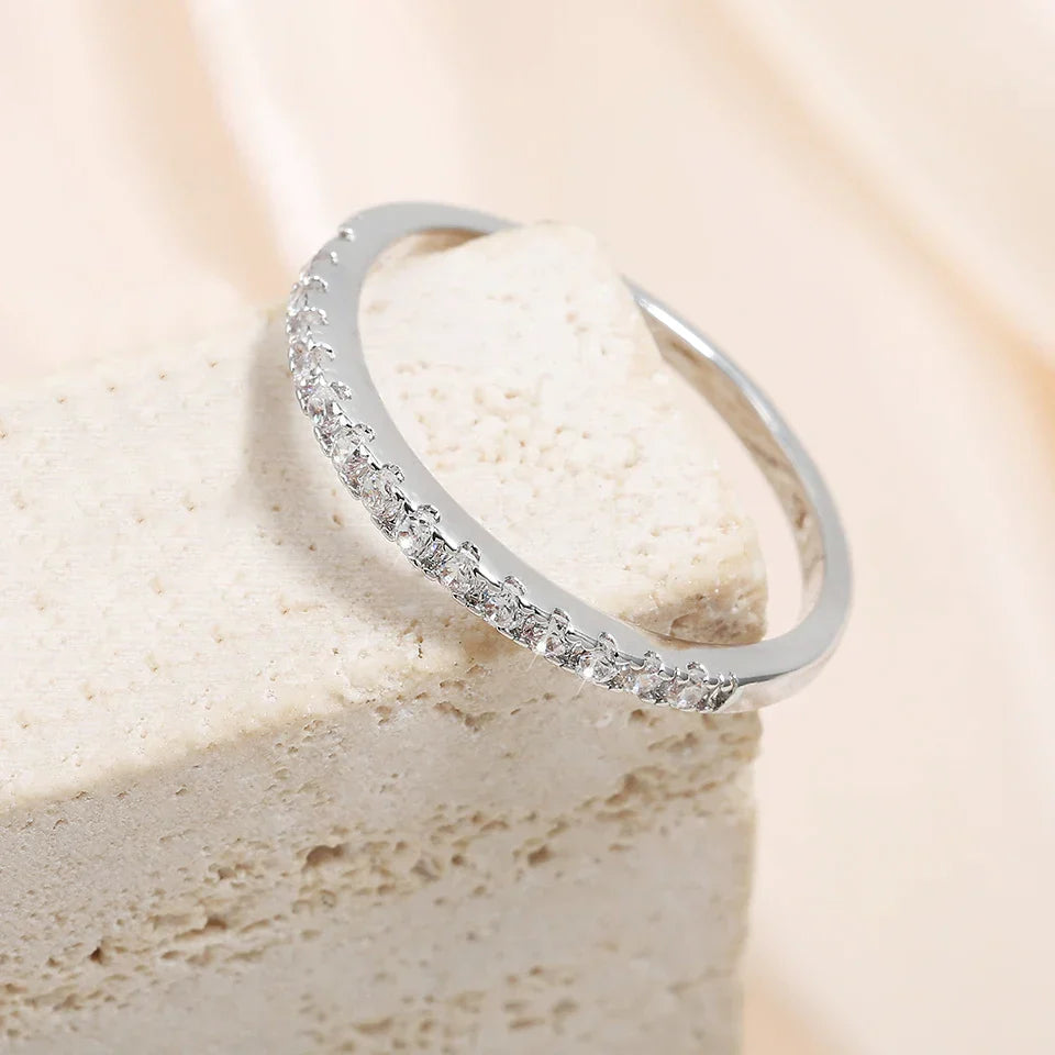 Herzförmiger Zirkonia-Ring – Romantische Eleganz in Silber