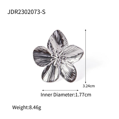 Goldene Statement-Ringe – Vielfalt in Design und Eleganz