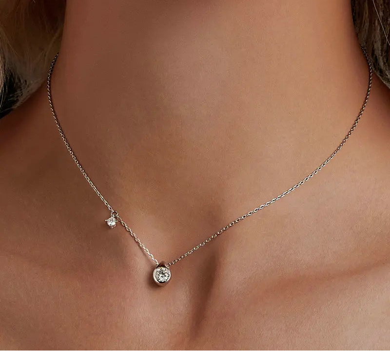 Tropfenanhänger mit 0,5 Karat Moissanit – 925er Sterlingsilber